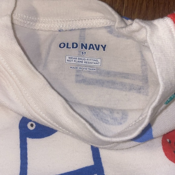 Old Navy Short Sleeve Pajama Bundle Size 5T - Picture 3 of 6